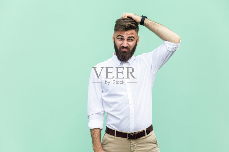 不确定。年轻的商人有一个疑问。正版图片素材