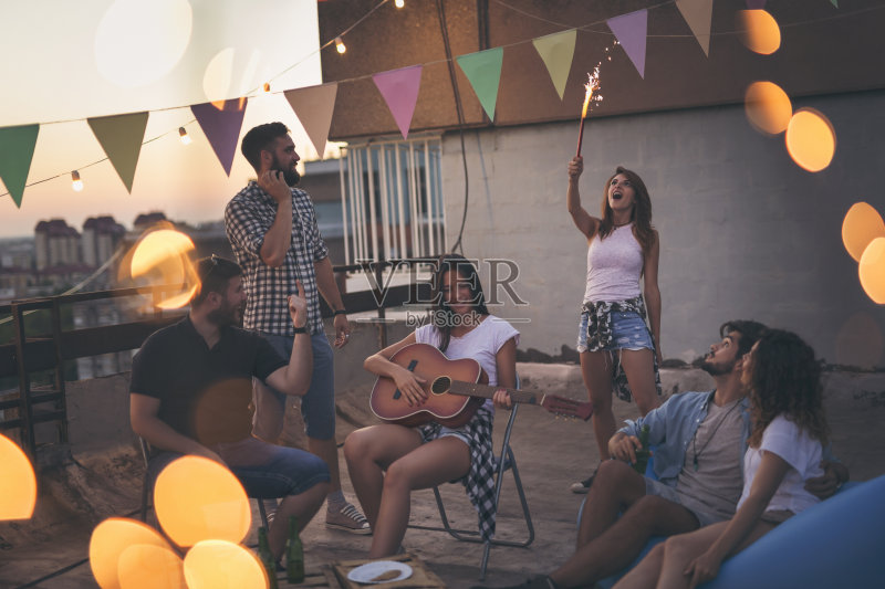 派对时间正版图片素材